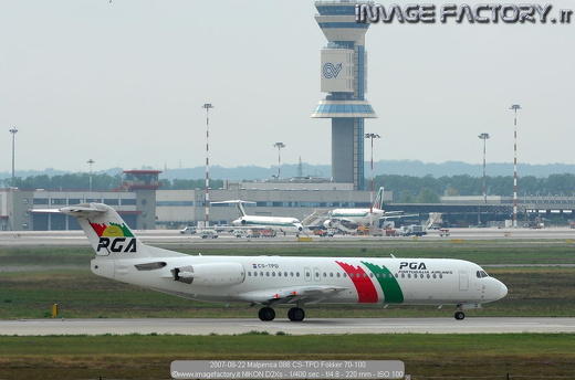 2007-08-22 Malpensa 086 CS-TPD Fokker 70-100